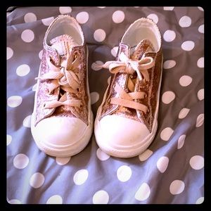 Pink sparkles converse